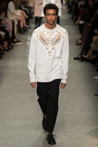 Look 64